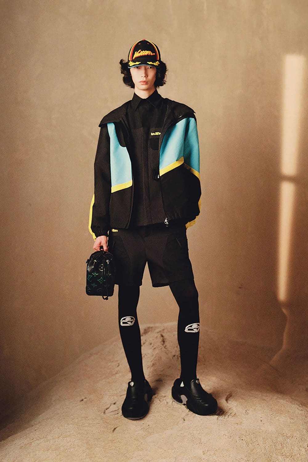 Louis Vuitton Pre Fall 2023 Men Runway Magazine 13