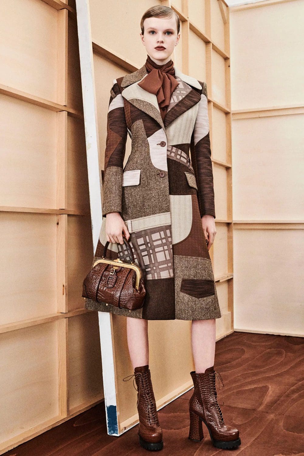 Moschino 早秋系列 2023 Runway 2杂志