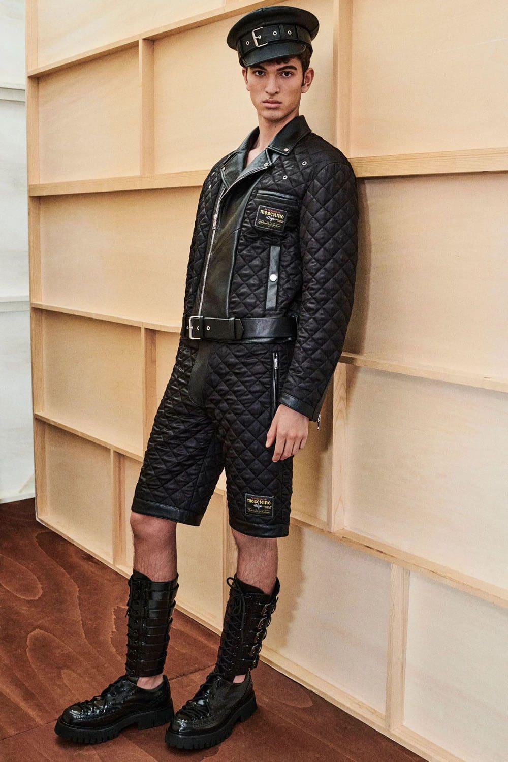 Moschino 早秋系列 2023 Runway 66杂志