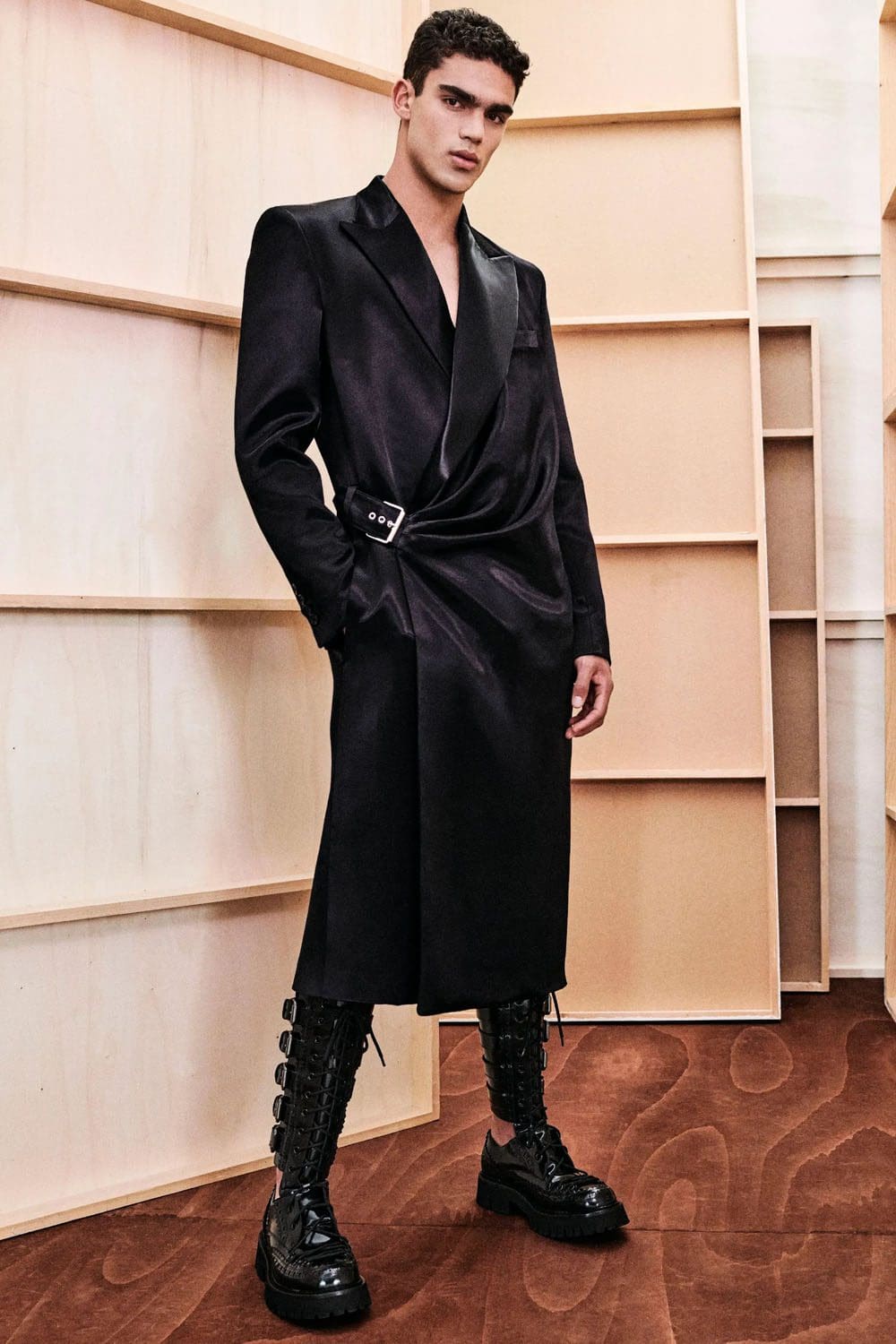 Moschino 早秋系列 2023 Runway 68杂志