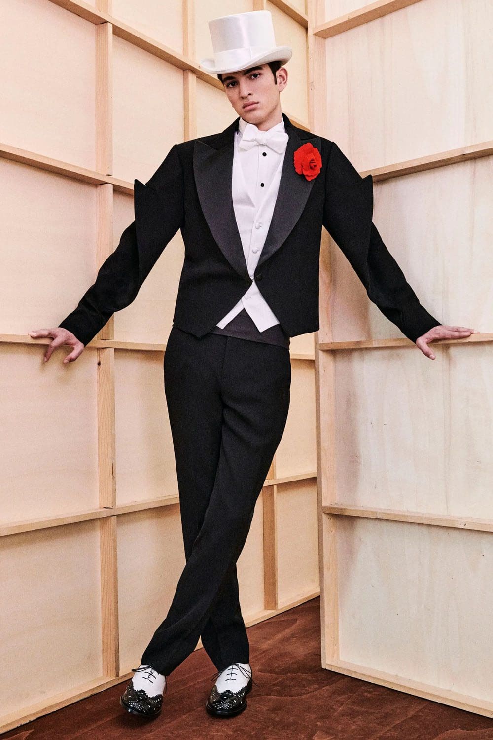 Moschino 早秋系列 2023 Runway 74杂志
