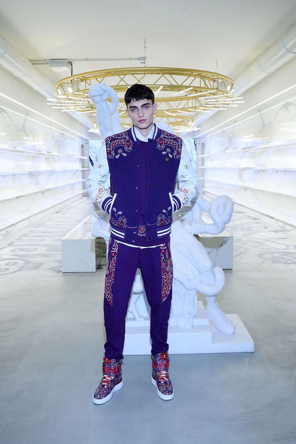 Philipp Plein antes do outono 2023 Runway Revista 20