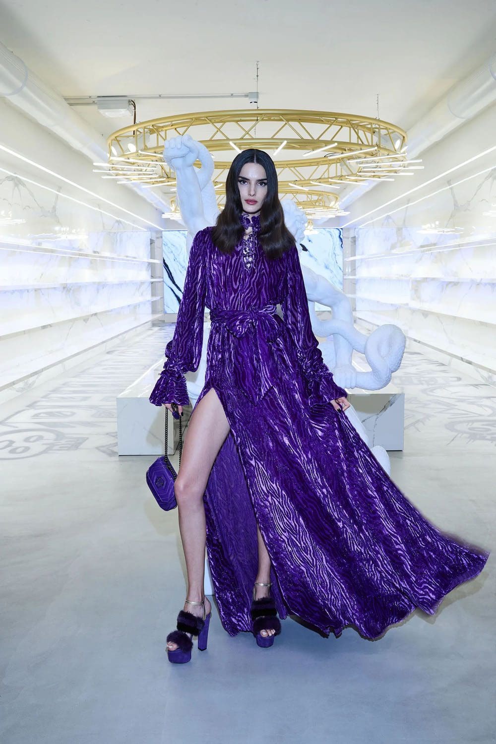Philipp Plein antes do outono 2023 Runway Revista 25