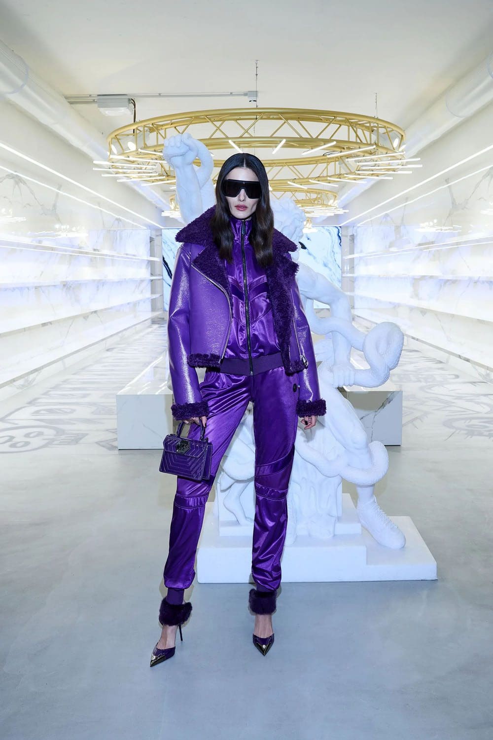 Philipp Plein antes do outono 2023 Runway Revista 27