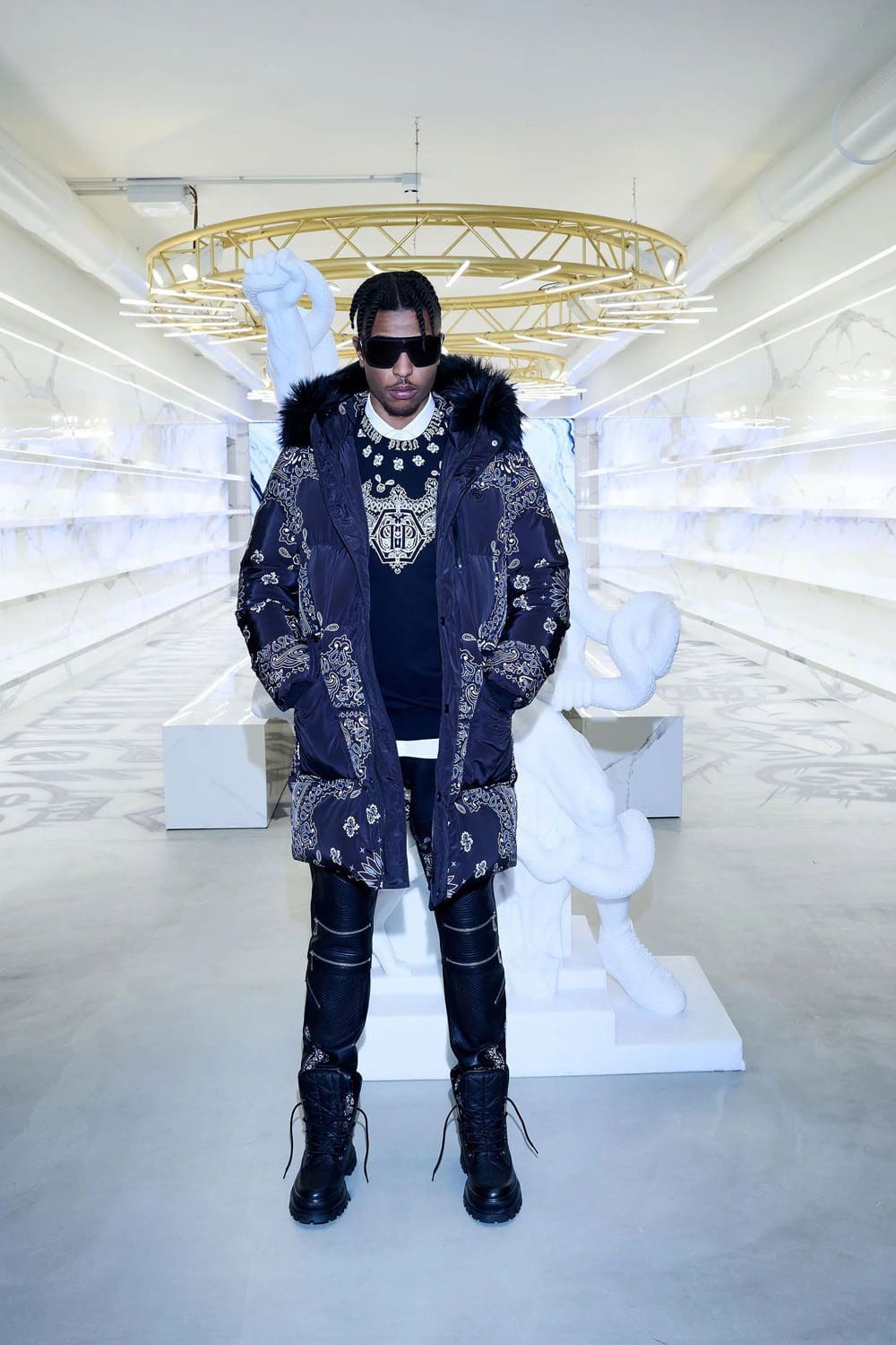 Philipp Plein antes do outono 2023 Runway Revista 3