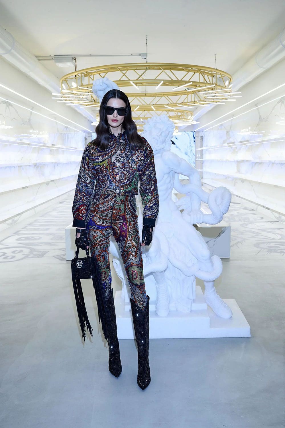 Philipp Plein antes do outono 2023 Runway Revista 37