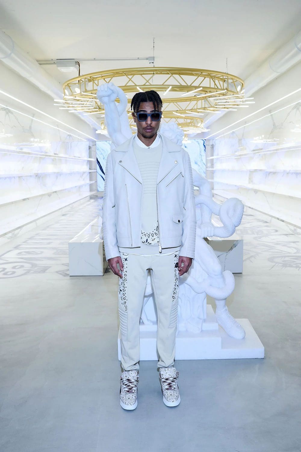 Philipp Plein antes do outono 2023 Runway Revista 42