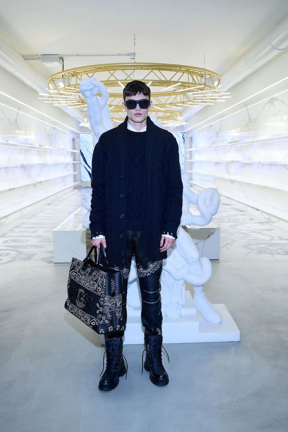Philipp Plein antes do outono 2023 Runway Revista 8
