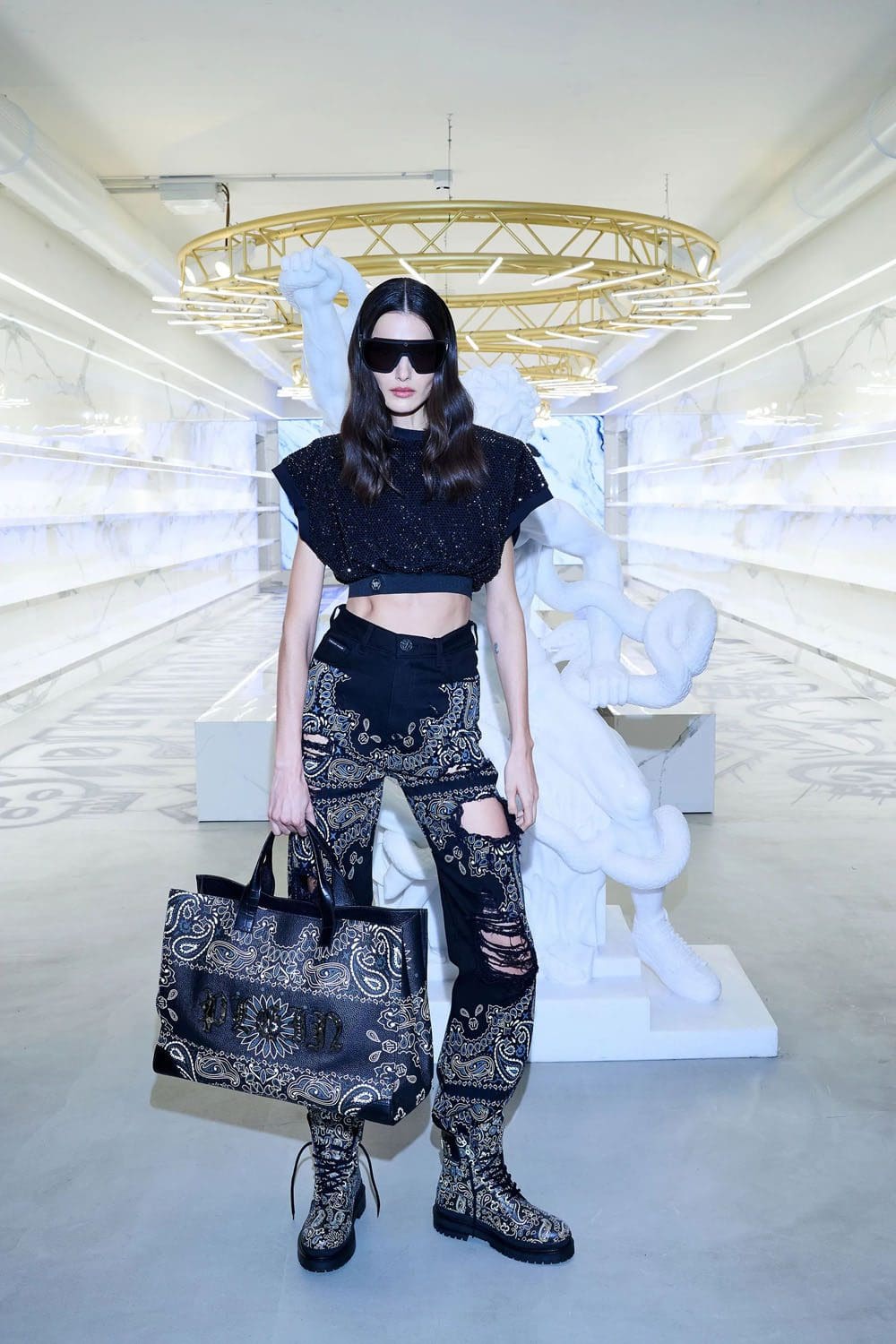 Philipp Plein antes do outono 2023 Runway Revista 9