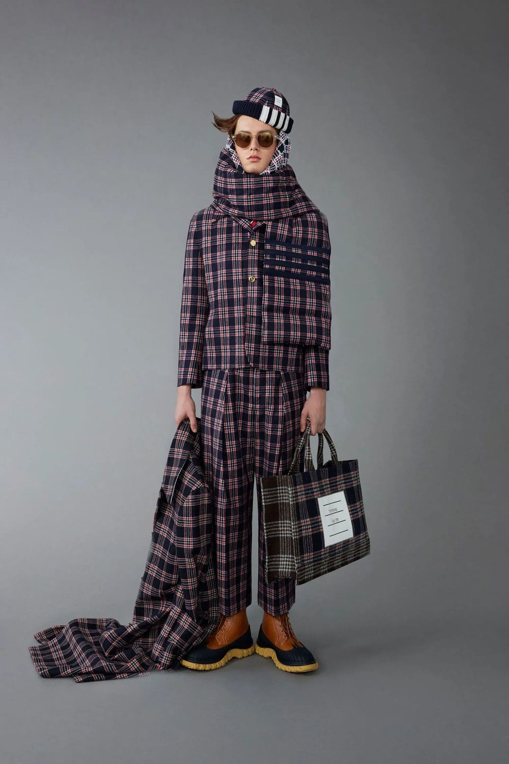 Thom Browne 早秋系列 2023 Runway 66杂志