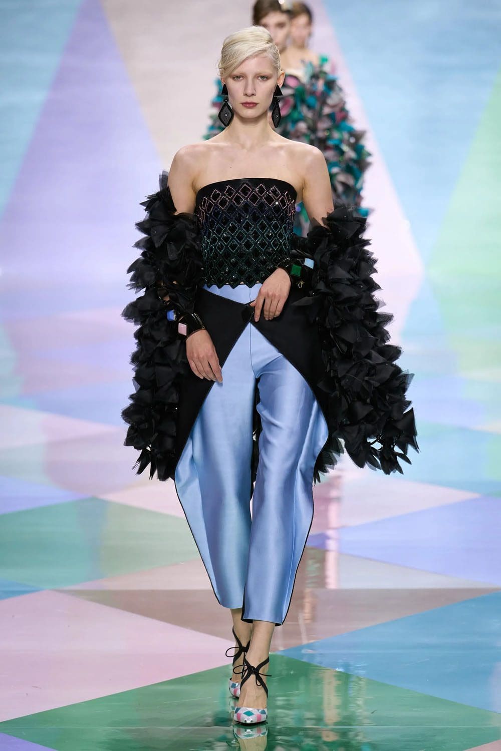 Armani Privé Alta Costura Primavera Verano 2023 Runway Magazine 17