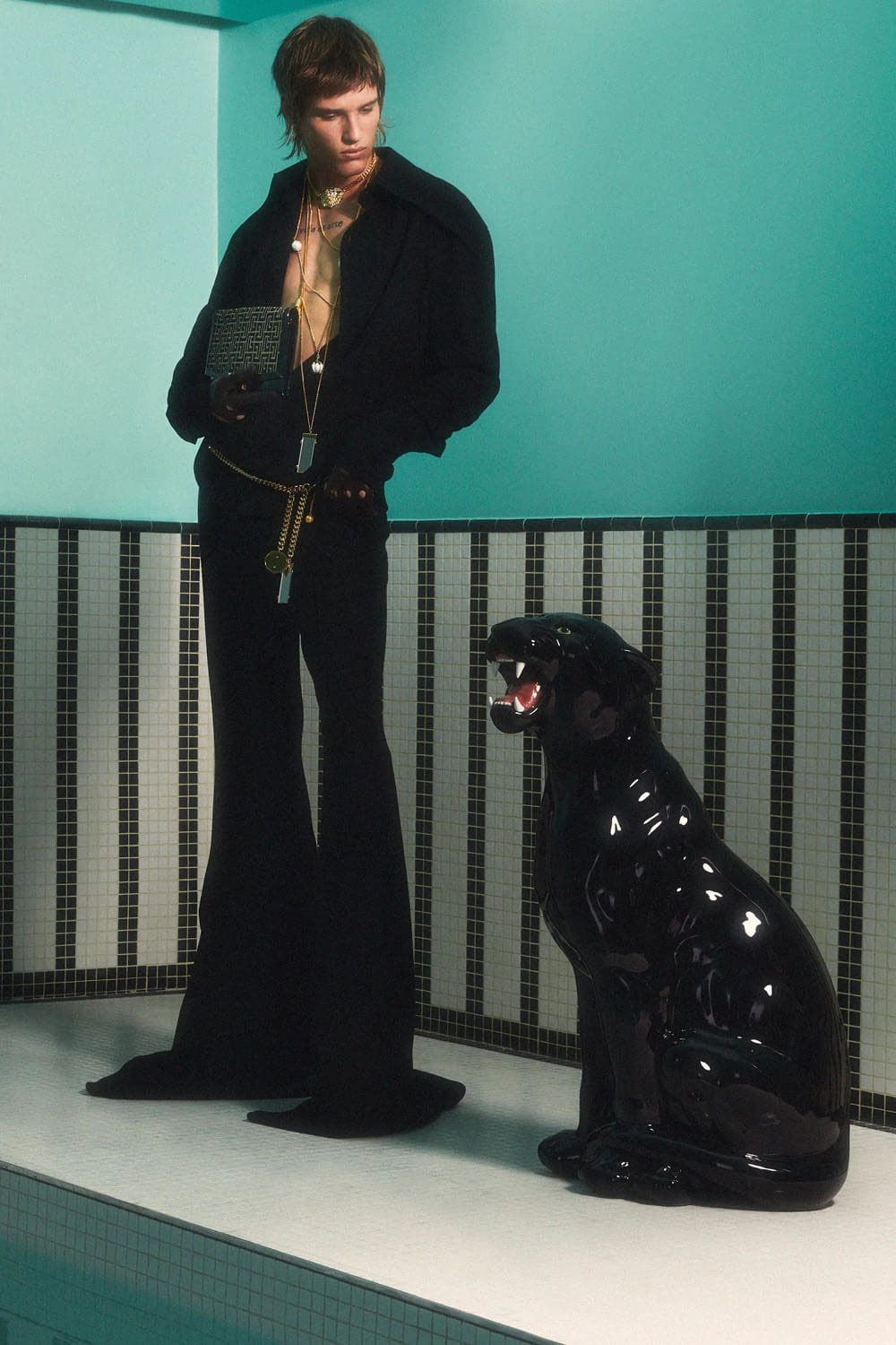 Balmain antes del otoño 2023 Runway Magazine 27