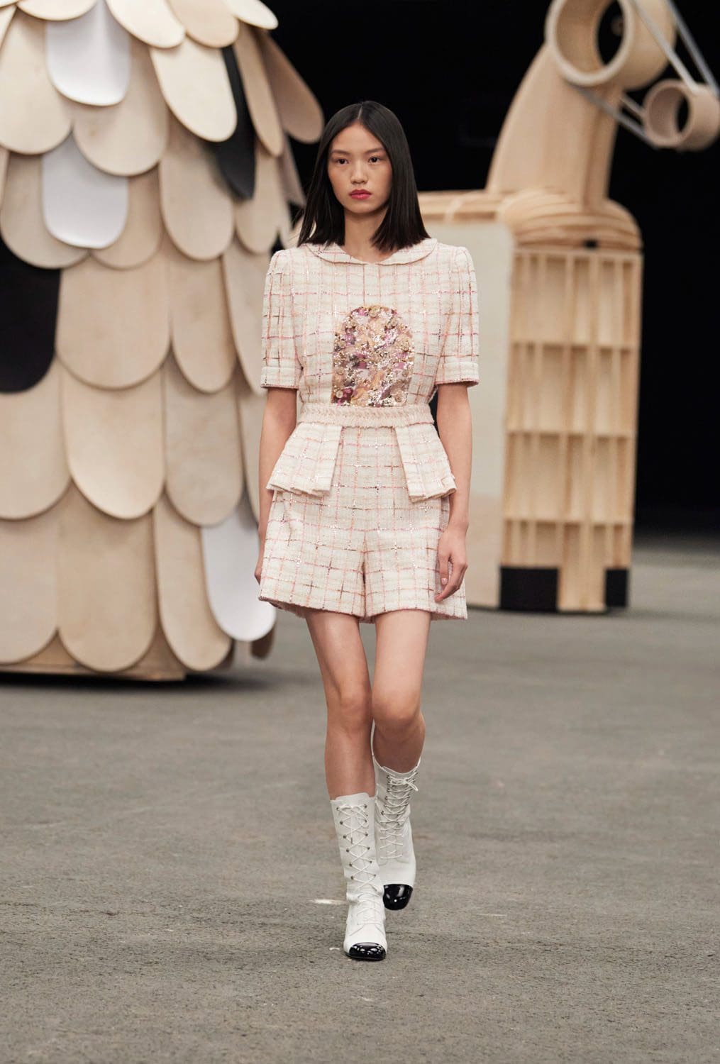 Chanel Haute Couture Spring Summer 2023 Runway Magazine 15