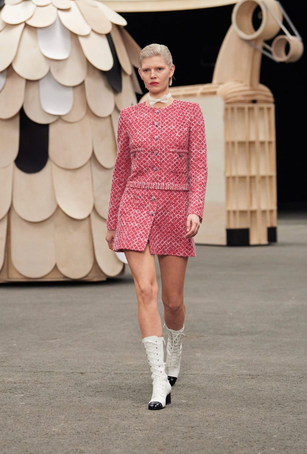 Chanel Haute Couture Spring Summer 2023 Runway Magazine 18