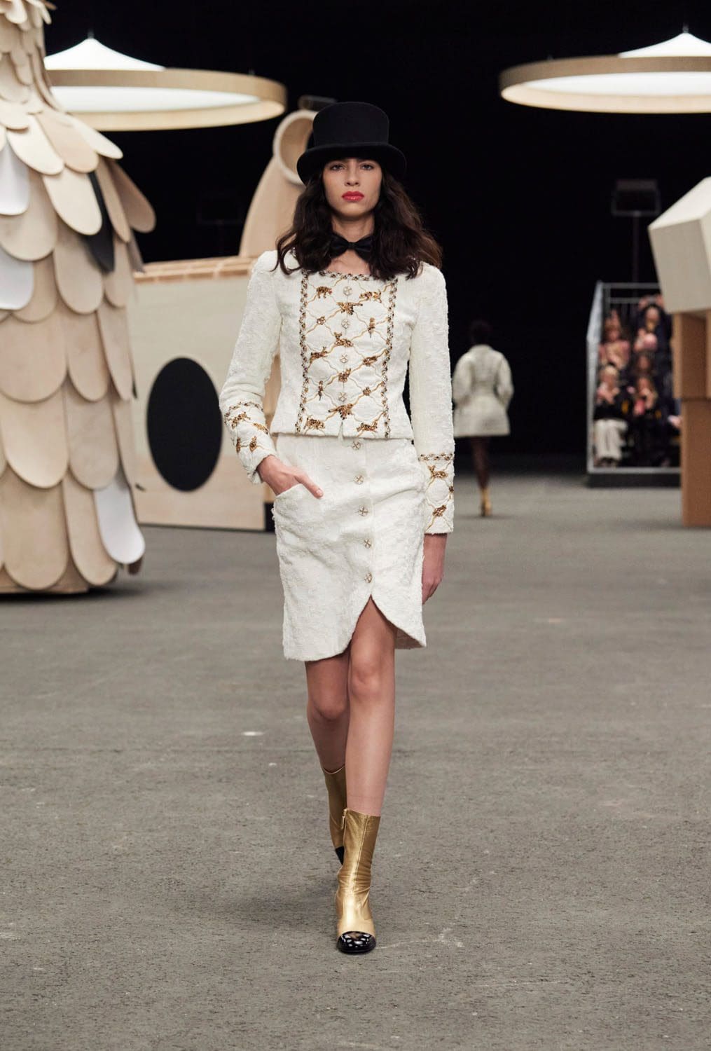 Chanel Haute Couture Spring Summer 2023 Runway Magazine 2