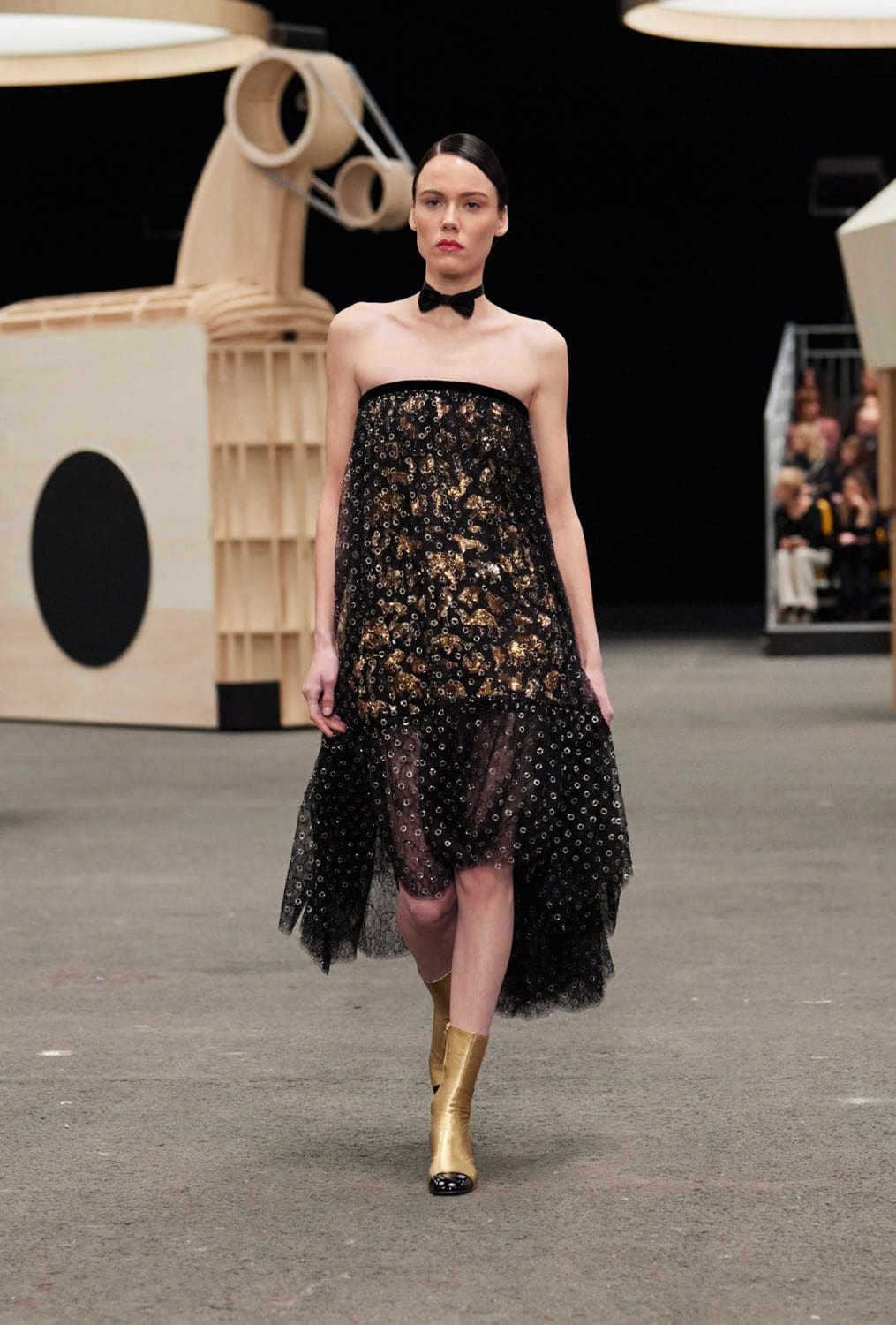 Chanel Haute Couture Spring Summer 2023 Runway Magazine 32