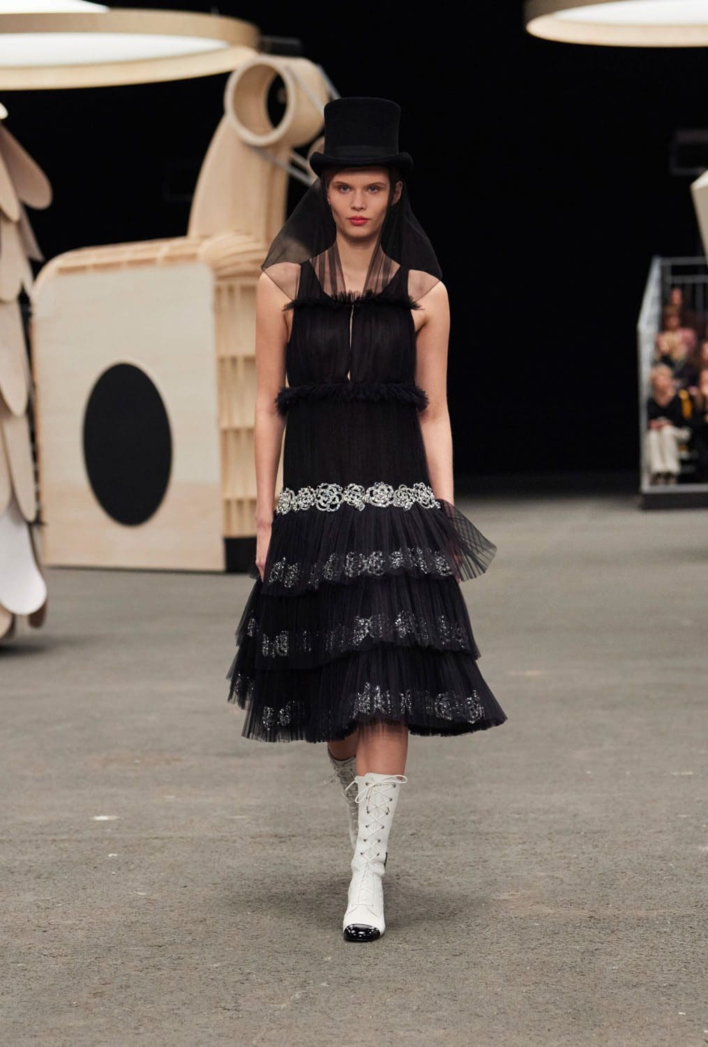 Chanel Haute Couture Spring Summer 2023 Runway Magazine 40