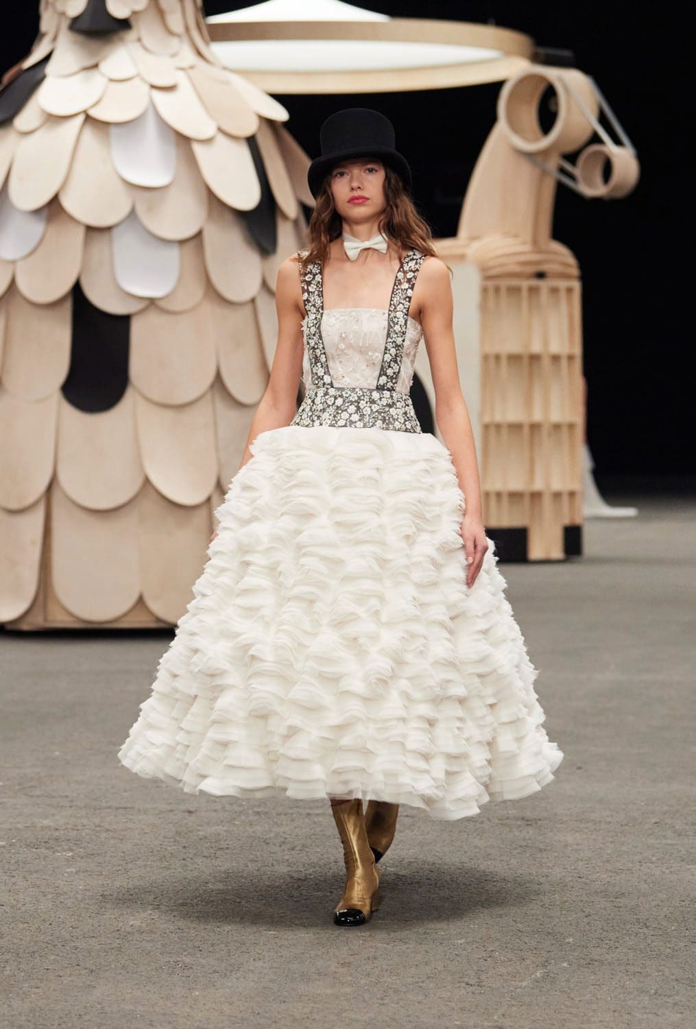 Chanel Haute Couture Spring Summer 2023 Runway Magazine 48