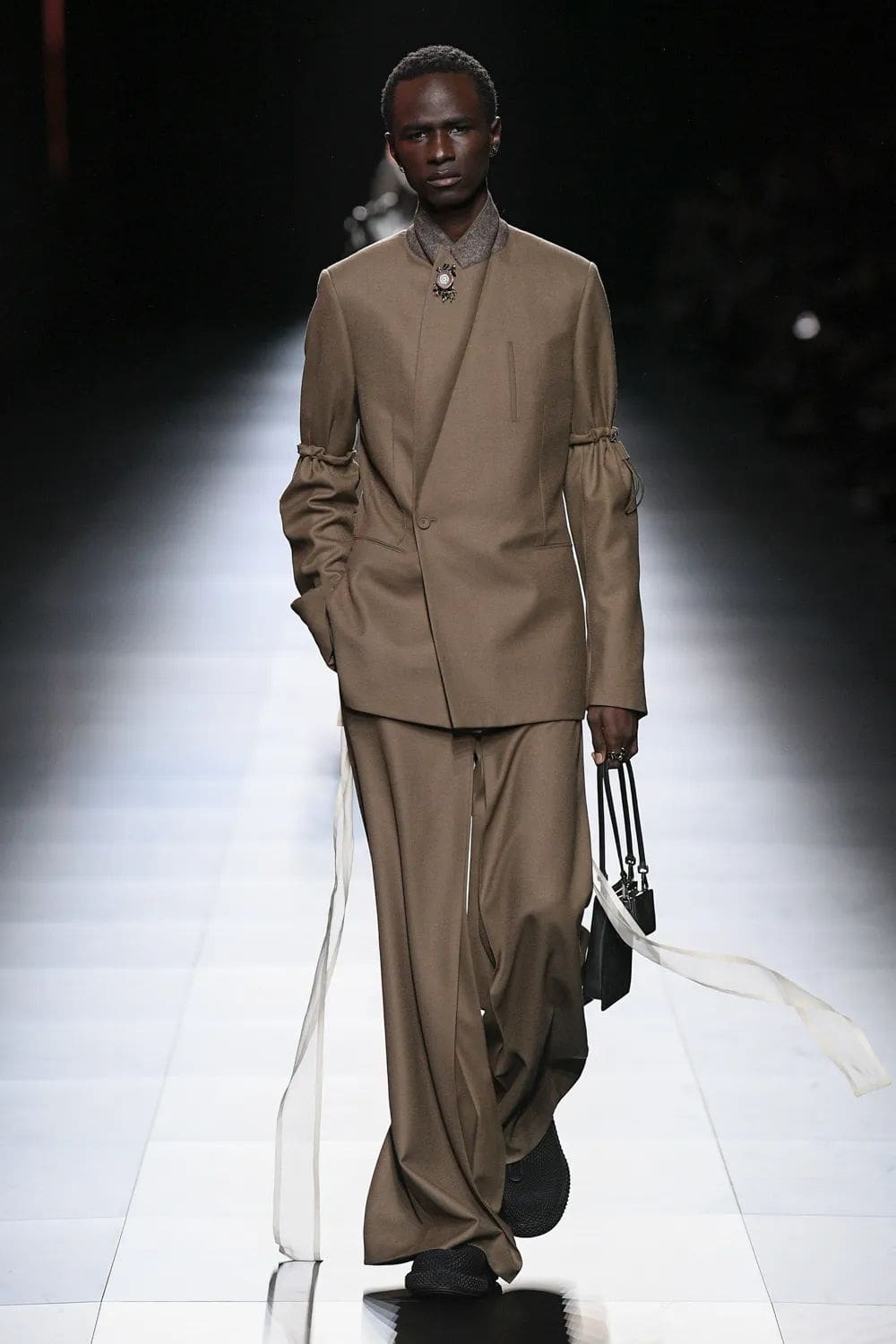 Dior Otoño Invierno 2023 2024 Ropa de Caballero Runway Magazine 48