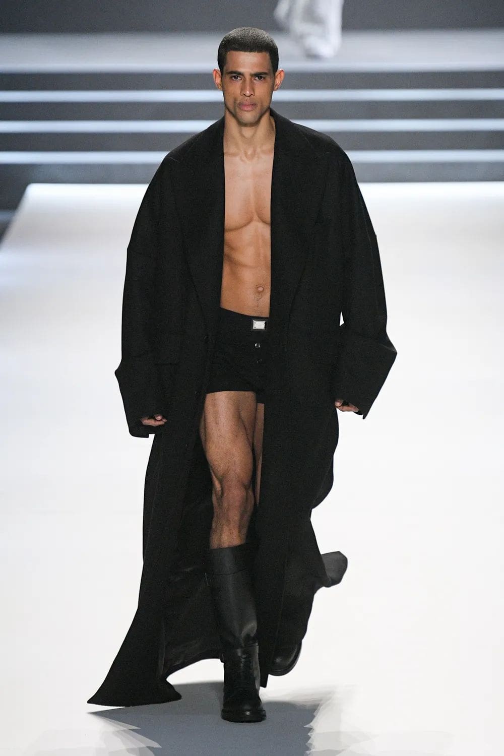 Dolce Gabbana Otoño Invierno 2023 2024 Ropa de Caballero Runway Magazine 11