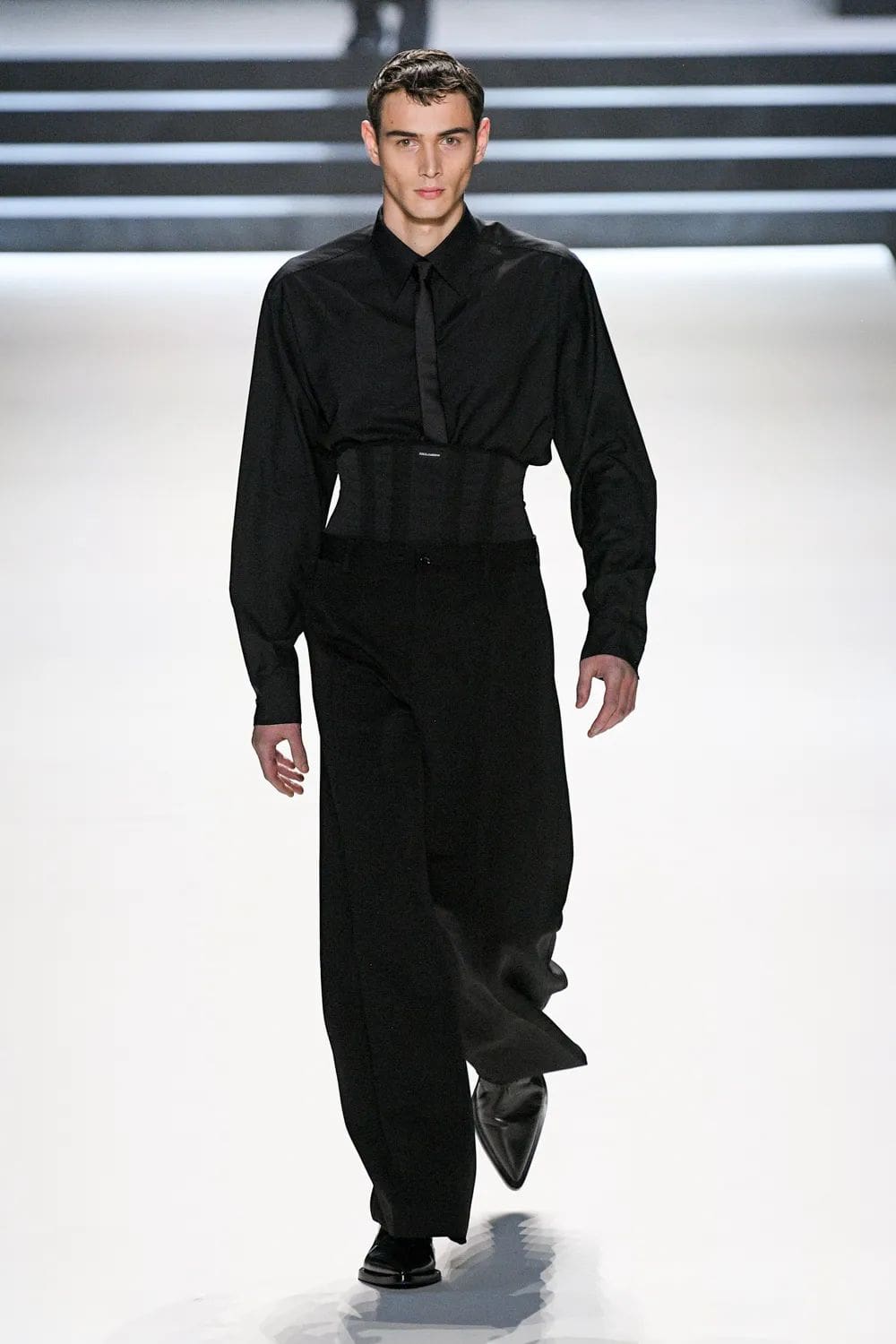 Dolce Gabbana Otoño Invierno 2023 2024 Ropa de Caballero Runway Magazine 32