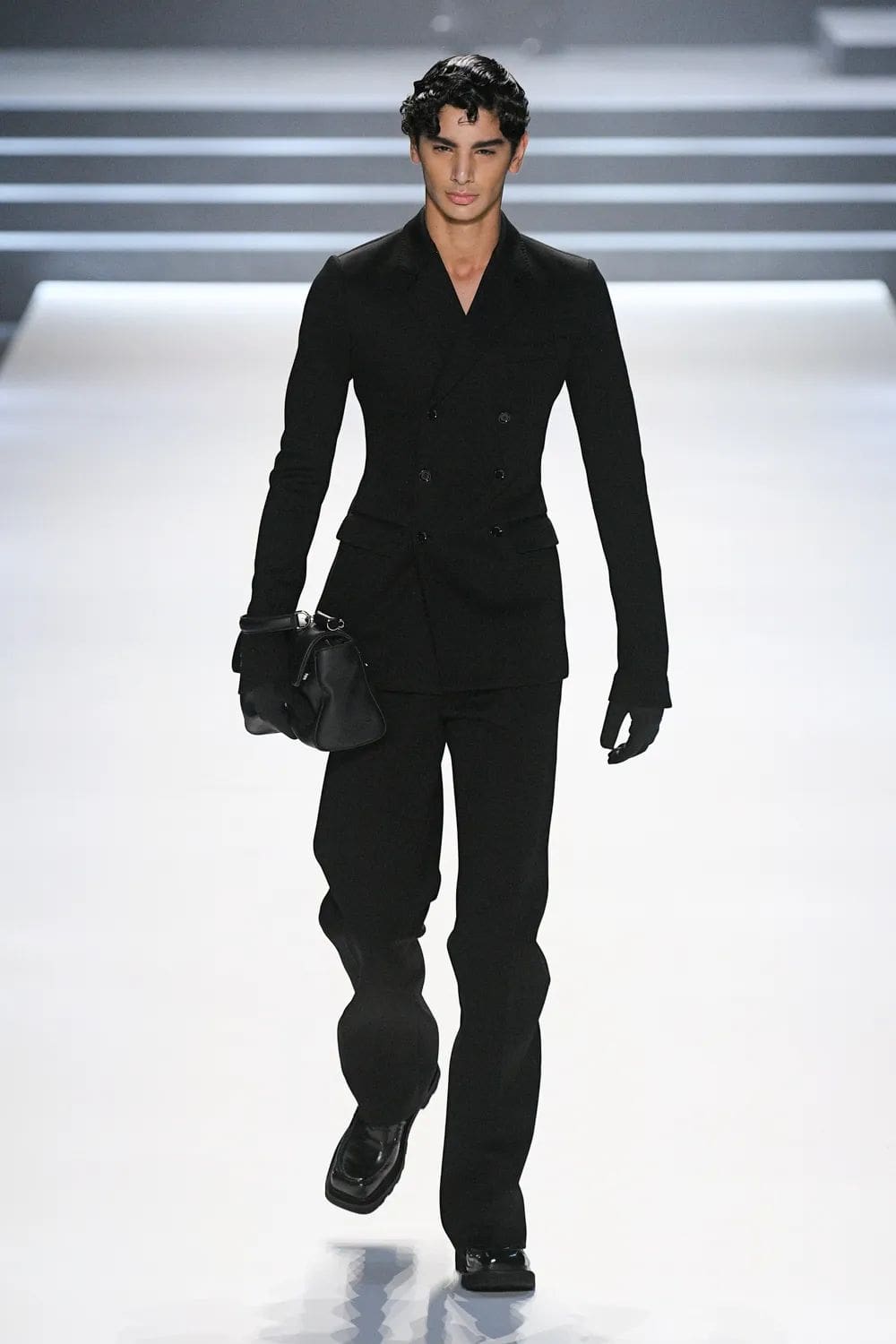 Dolce Gabbana Otoño Invierno 2023 2024 Ropa de Caballero Runway Magazine 4