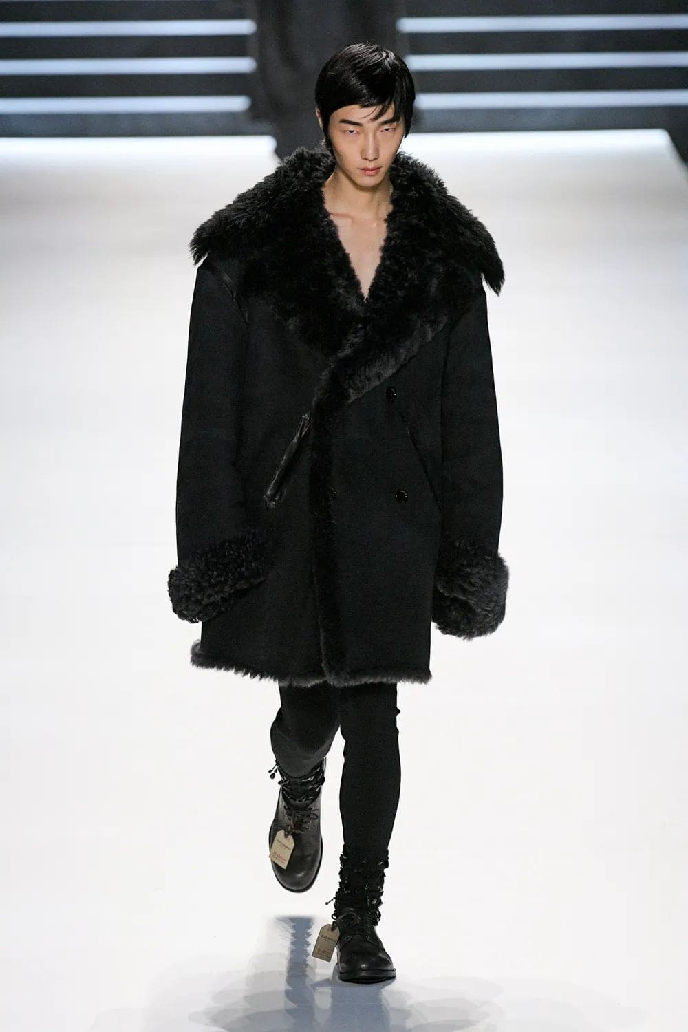 Dolce Gabbana Otoño Invierno 2023 2024 Ropa de Caballero Runway Magazine 45