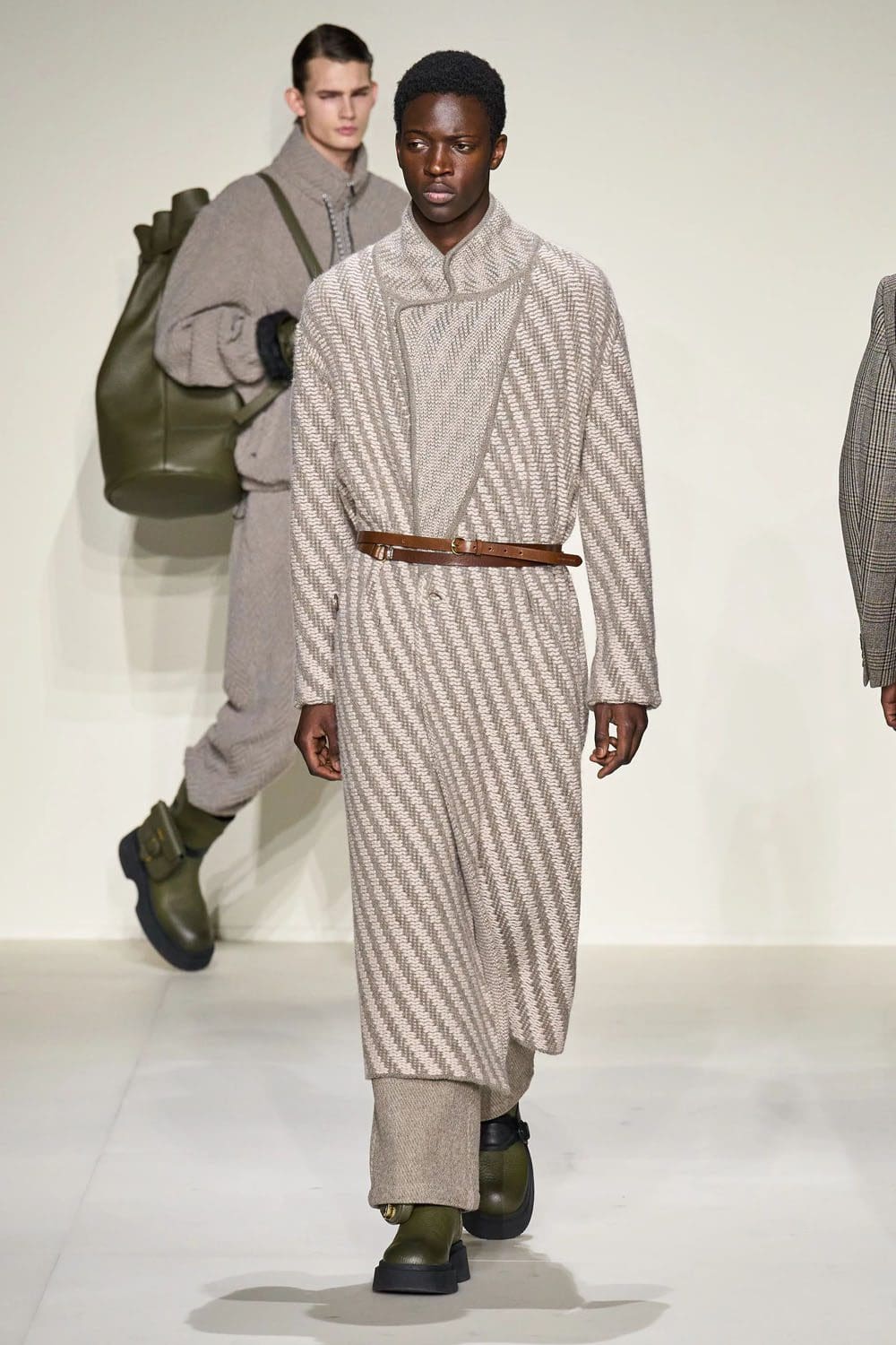 Emporio Armani Fall Winter 2023 2024 Menswear Runway Magazine 14