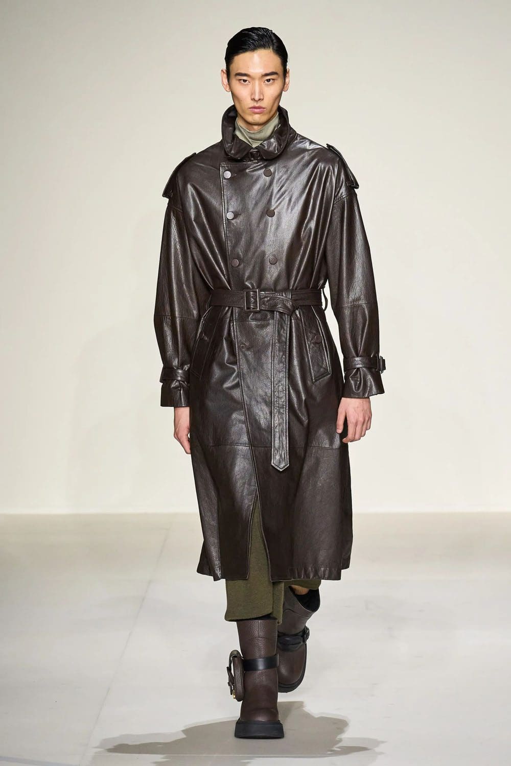 Emporio Armani Fall Winter 2023 2024 Menswear Runway Magazine 23