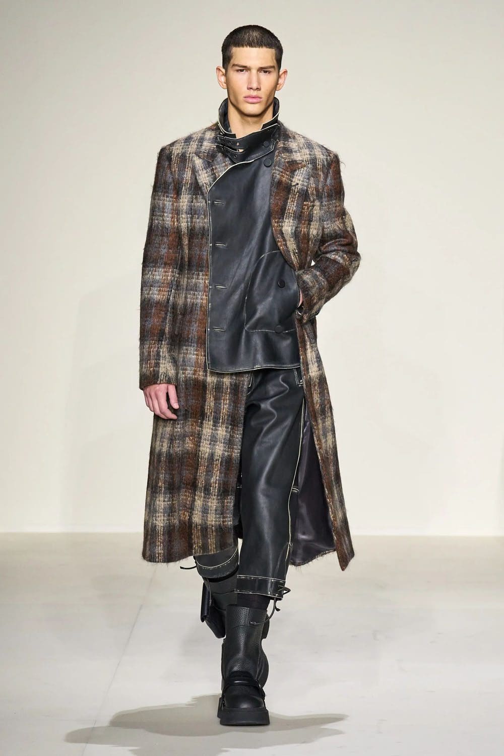 Emporio Armani Fall Winter 2023 2024 Menswear Runway Magazine 26