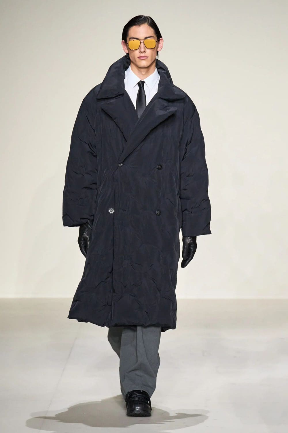 Emporio Armani Fall Winter 2023 2024 Menswear Runway Magazine 29