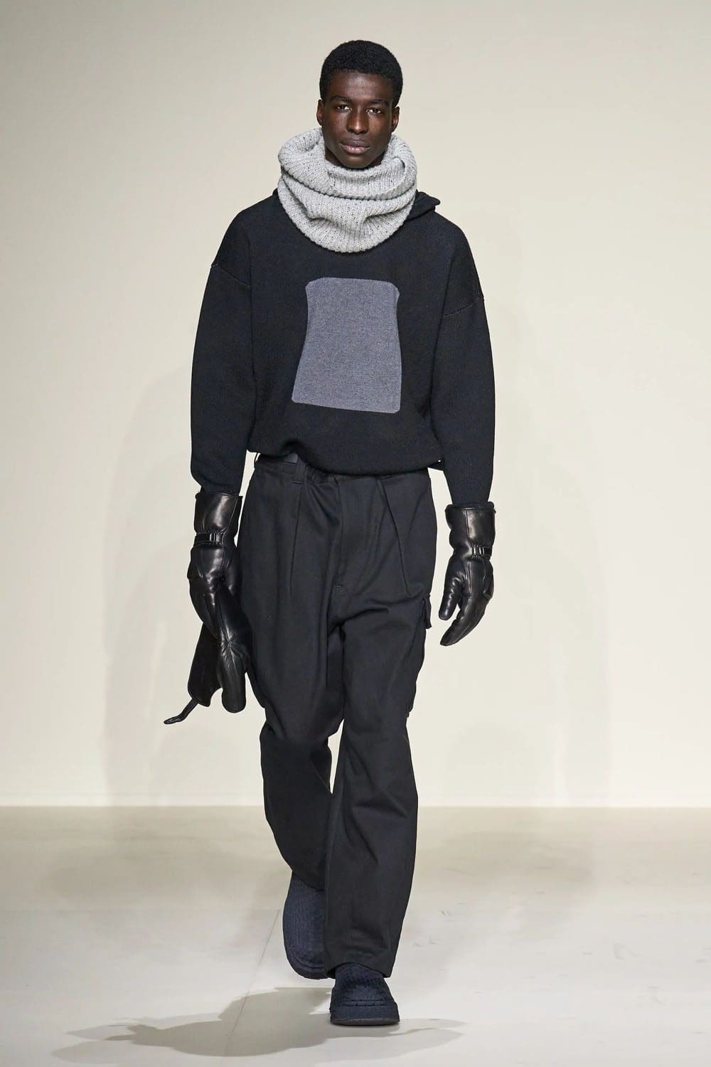 Emporio Armani Fall Winter 2023 2024 Menswear Runway Magazine 32