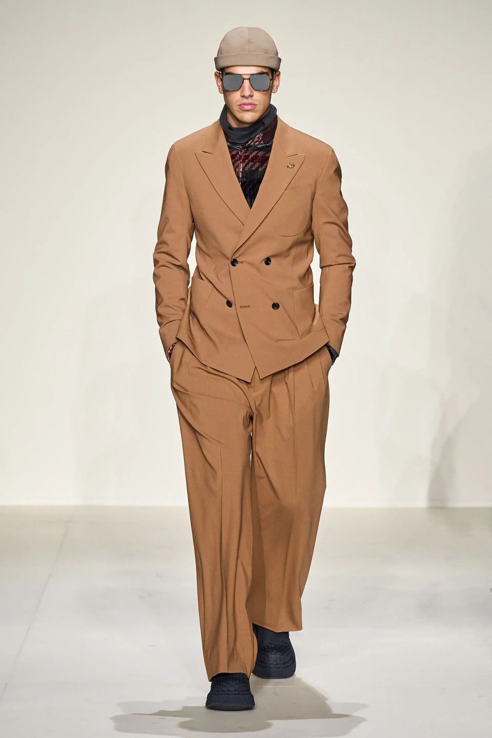Emporio Armani Fall Winter 2023 2024 Menswear Runway Magazine 38