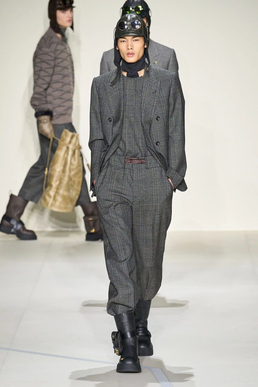 Emporio Armani Fall Winter 2023 2024 Menswear Runway Magazine 4