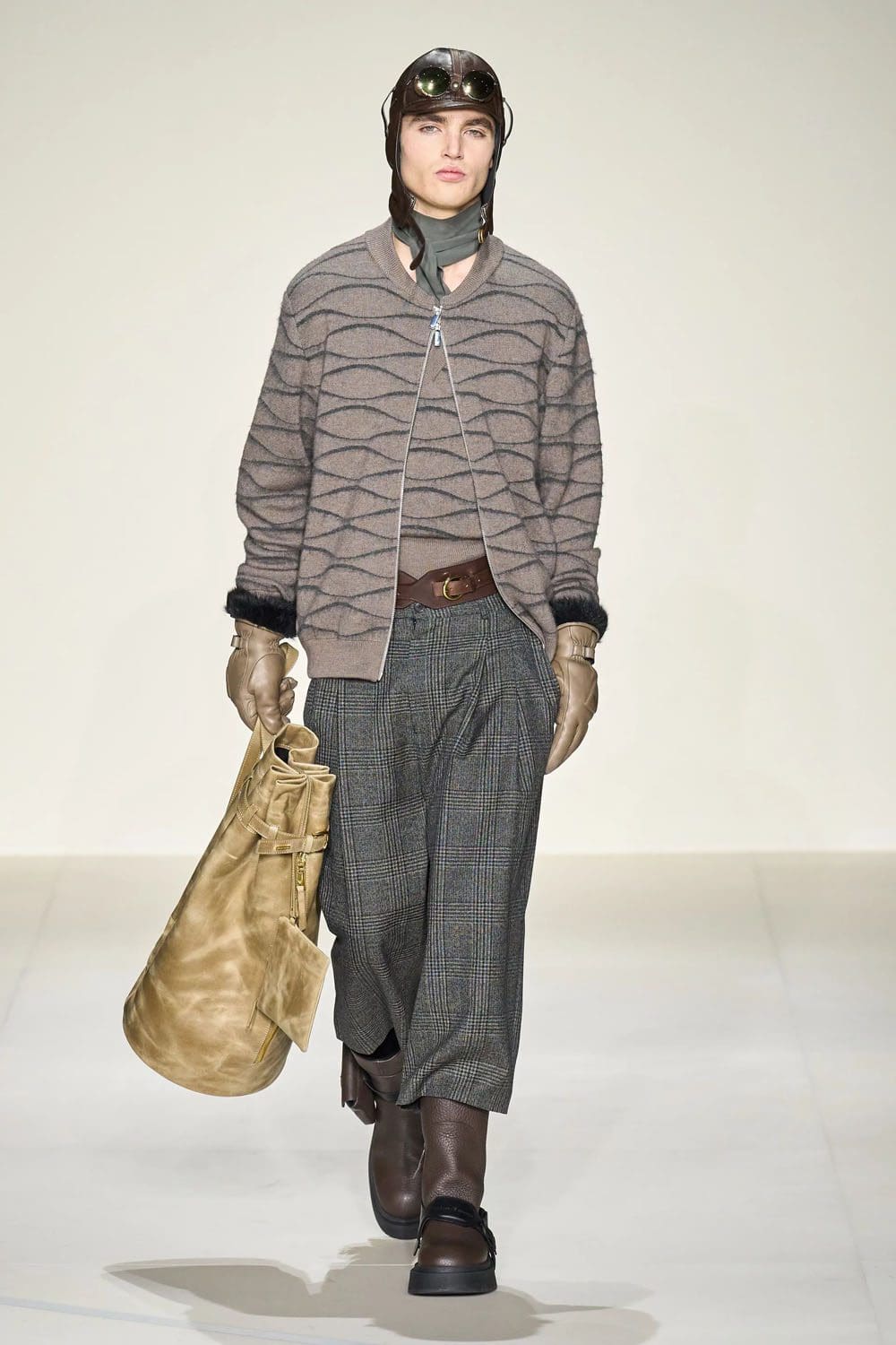 Emporio Armani Fall Winter 2023 2024 Menswear Runway Magazine 6