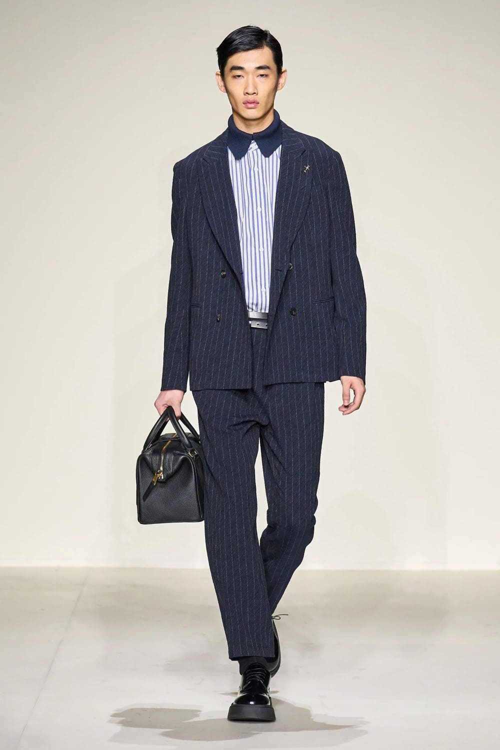 Emporio Armani Fall Winter 2023 2024 Menswear Runway Magazine 78