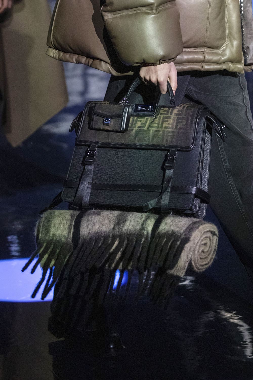 Fendi Close Up Fall 2023 2024 Menswear Runway Magazine 38
