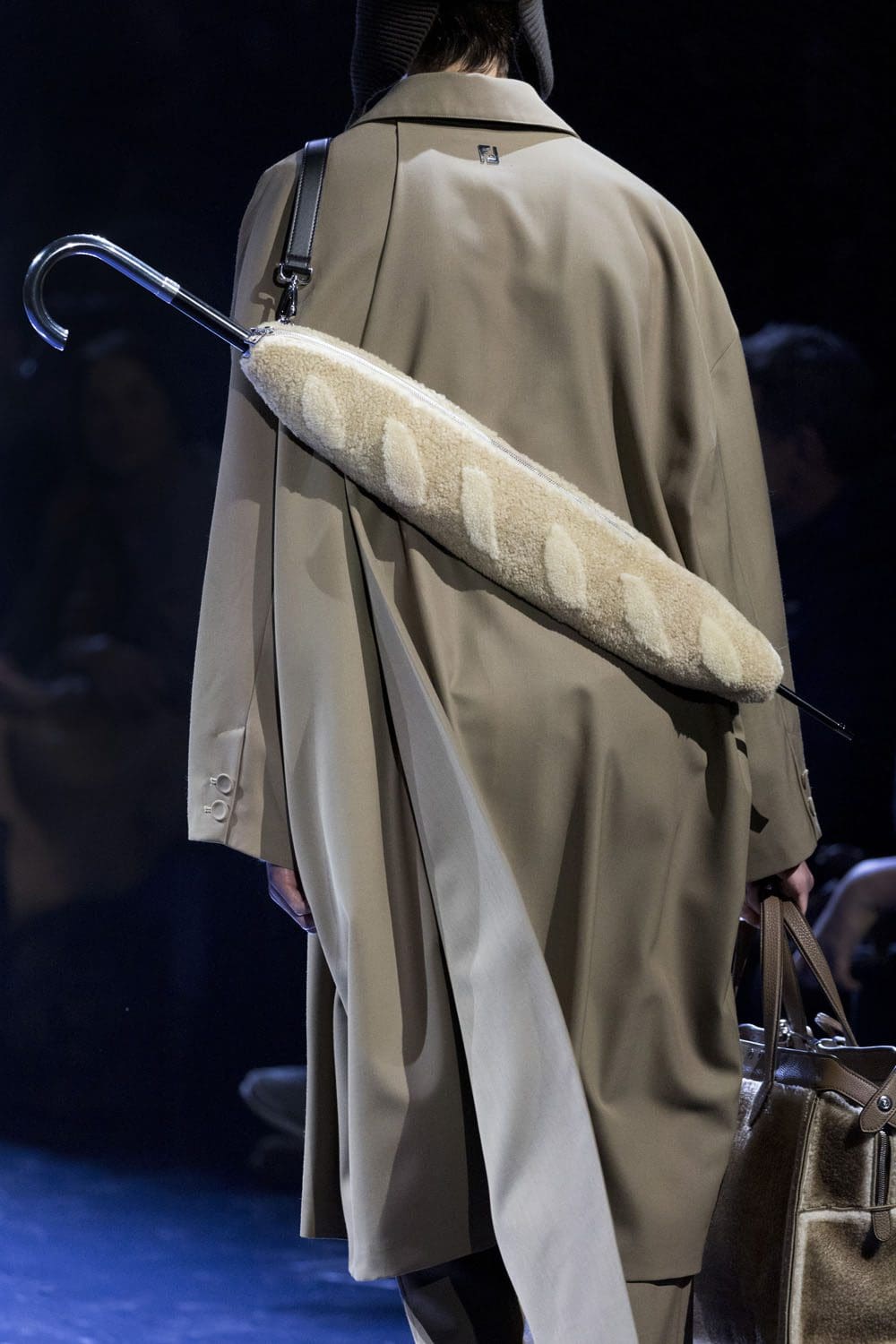 Fendi Close Up Fall 2023 2024 Menswear Runway Magazine 44