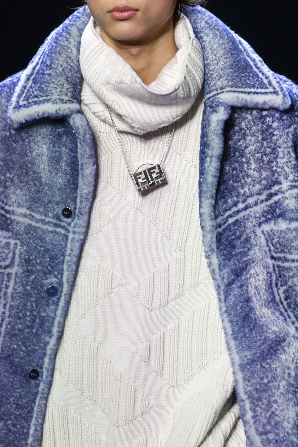 Fendi Close Up Fall 2023 2024 Menswear Runway Magazine 46