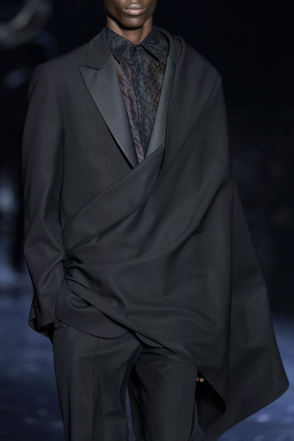Fendi Close Up Fall 2023 2024 Menswear Runway Magazine 61