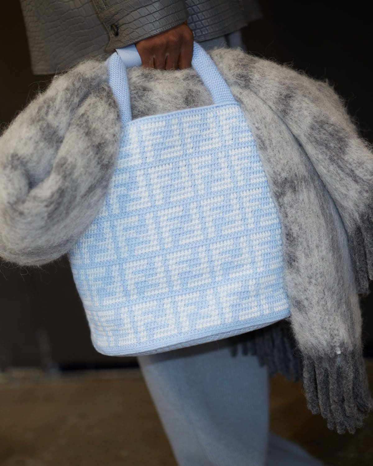Fendi Close Up Fall 2023 2024 Menswear Runway Magazine 77
