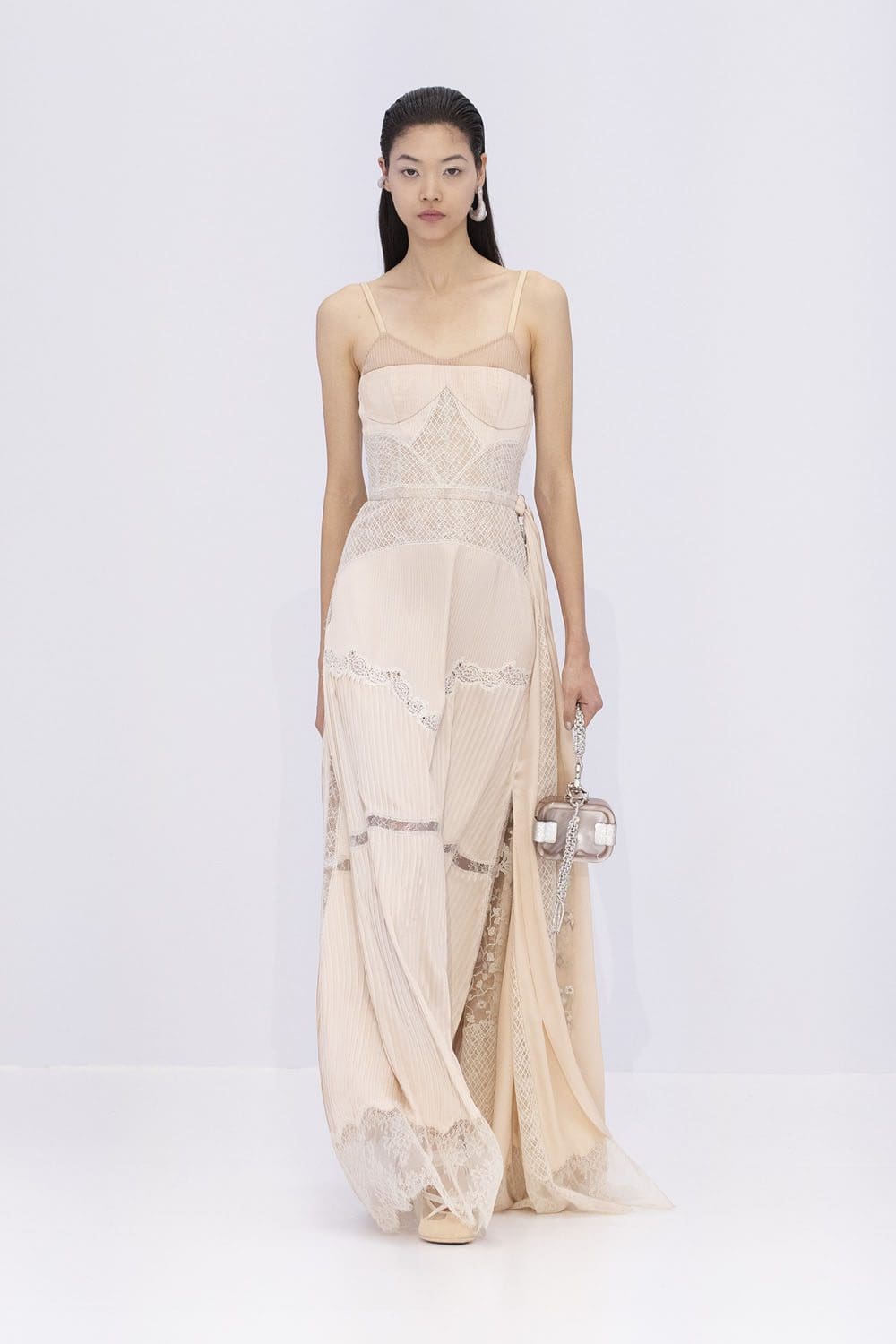 Fendi Couture Spring Summer 2023 Runway Magazine 19