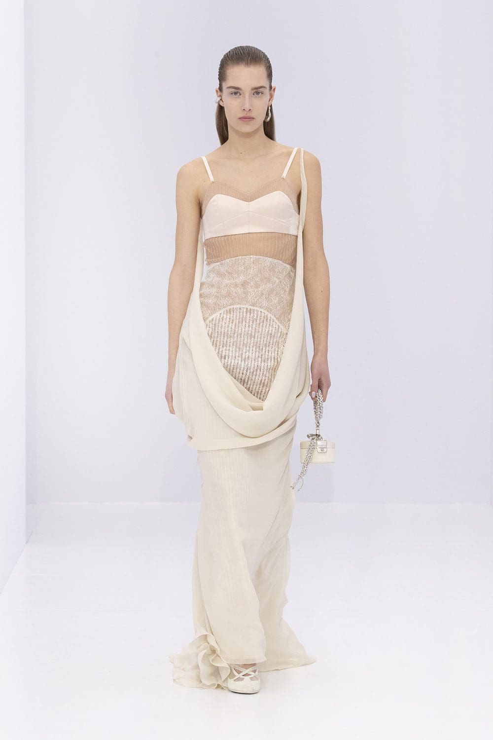 Fendi Couture Spring Summer 2023 Runway Magazine 22