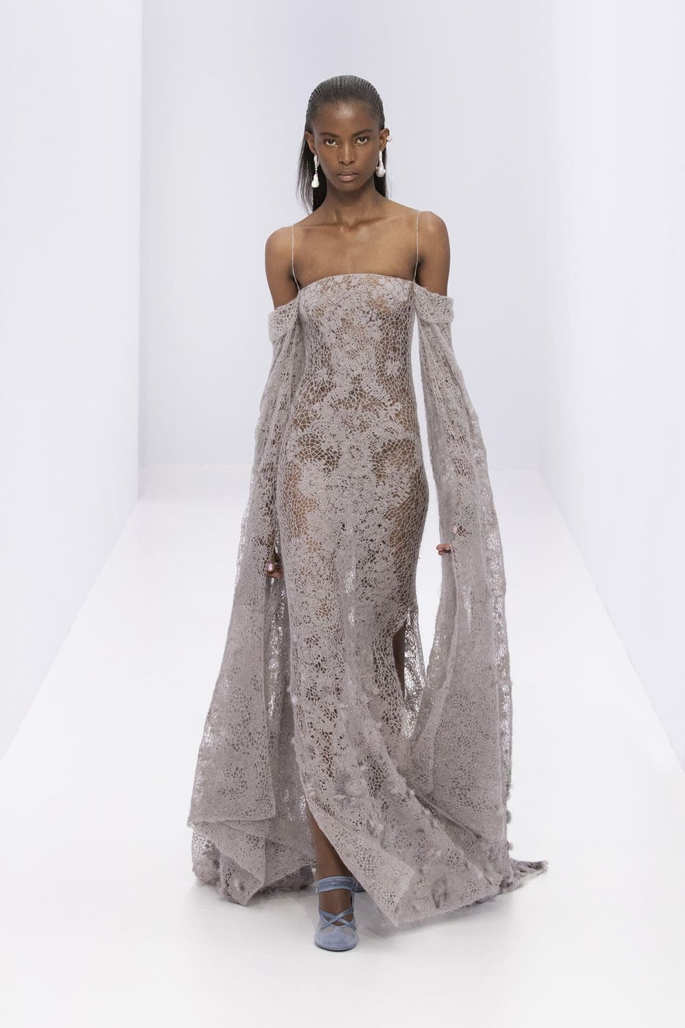 Fendi Couture Spring Summer 2023 Runway Magazine 24