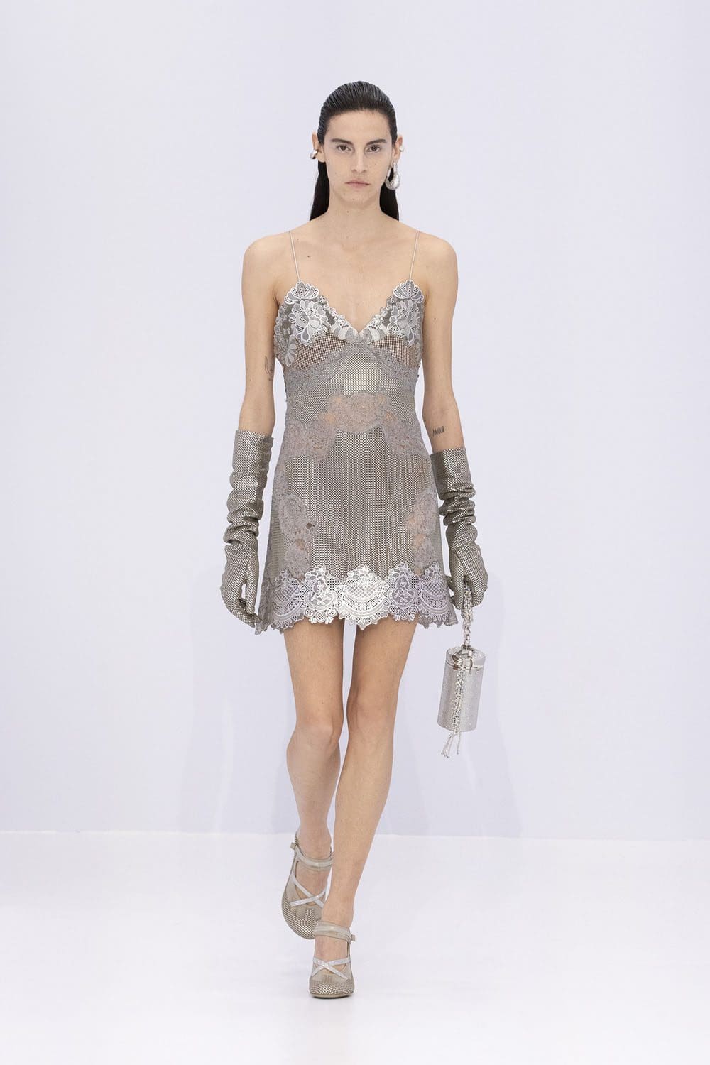 Fendi Couture Spring Summer 2023 Runway Magazine 27