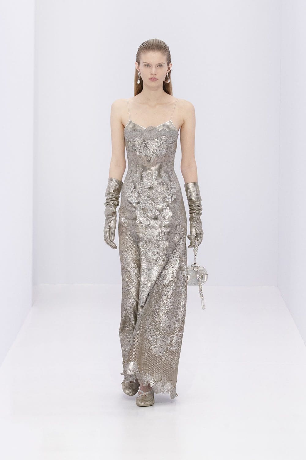 Fendi Couture Spring Summer 2023 Runway Magazine 29
