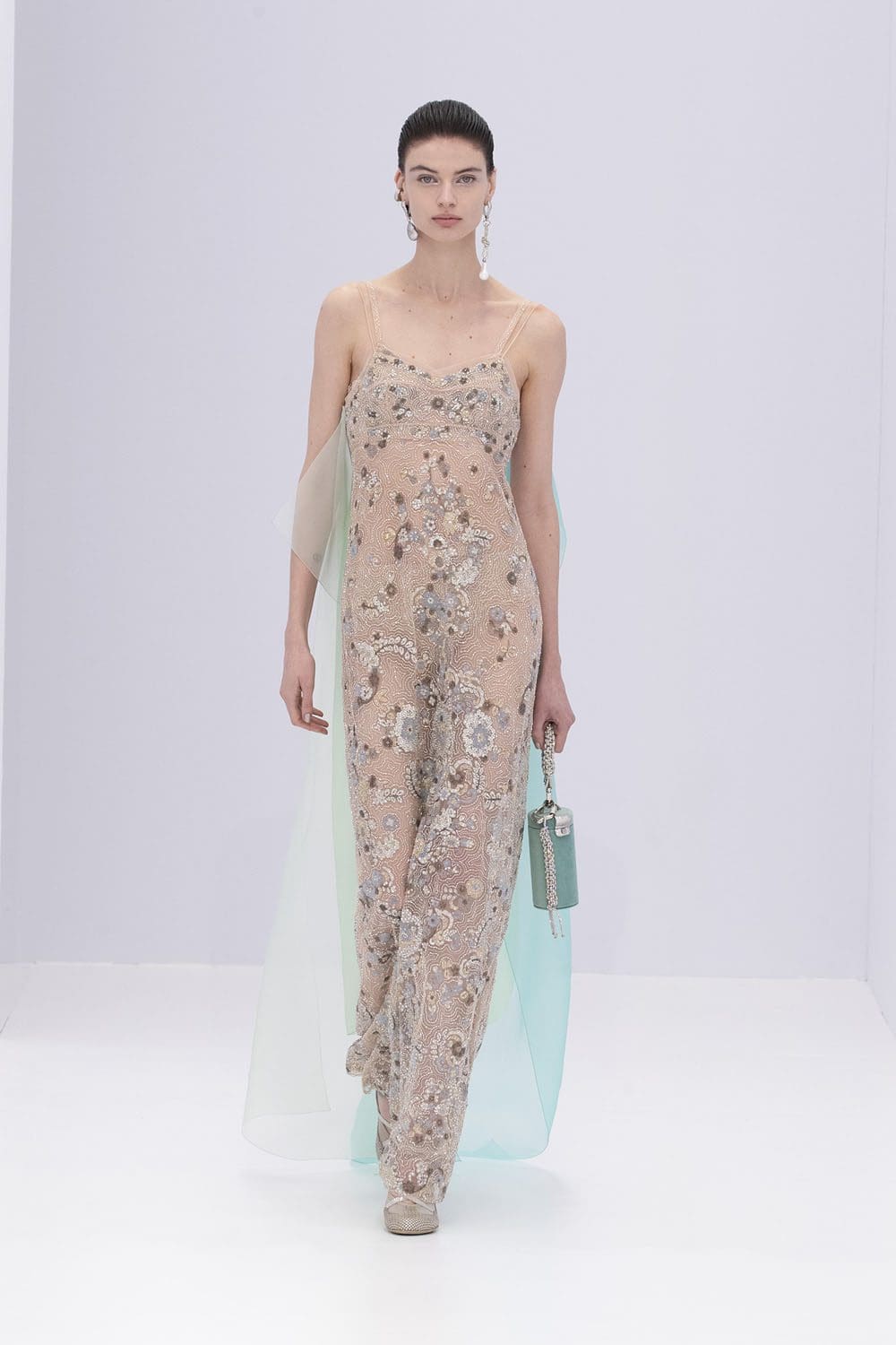 Fendi Couture Spring Summer 2023 Runway Magazine 38