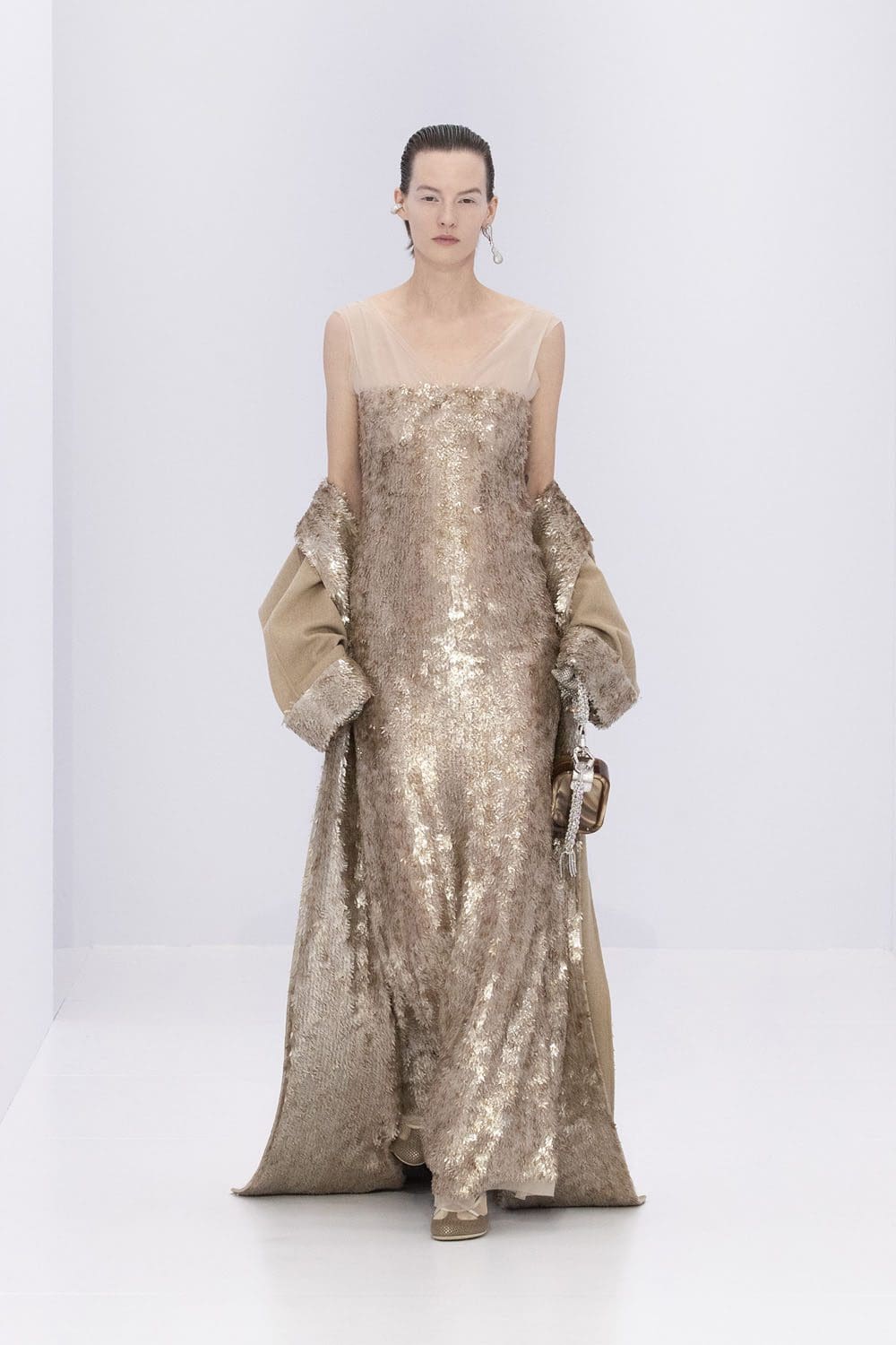 Fendi Couture Spring Summer 2023 Runway Magazine 7