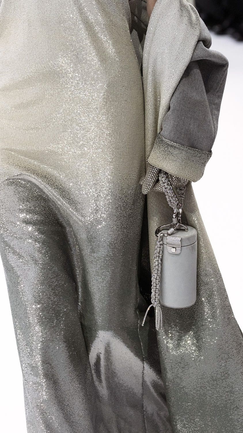 Fendi Haute Couture Spring Summer 2023 Details Close Up Runway Magazine 1