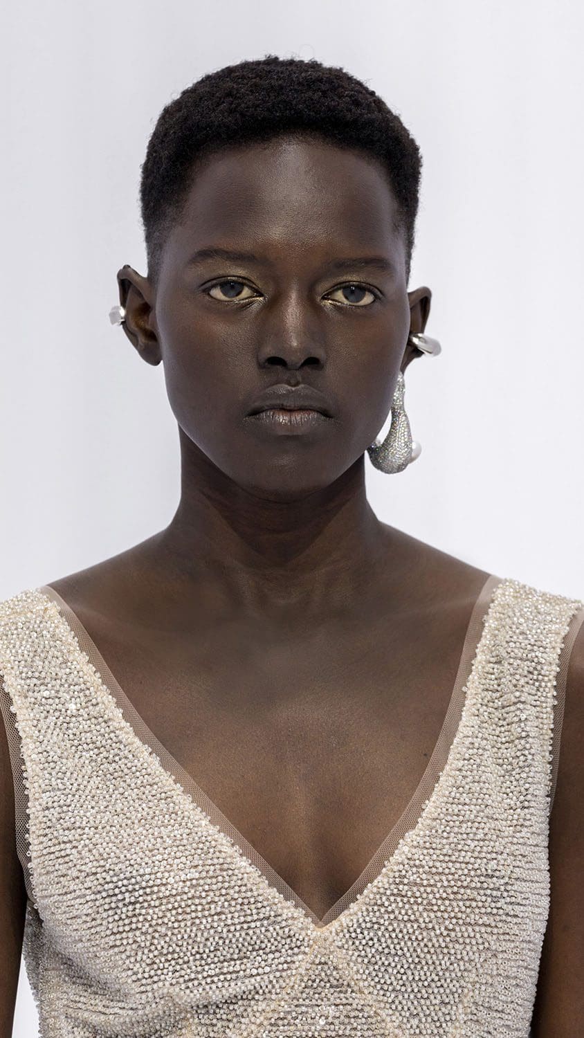 Fendi Haute Couture Spring Summer 2023 Details Close Up Runway Magazine 11
